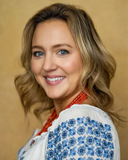 Headshot of Lida Maria Benson